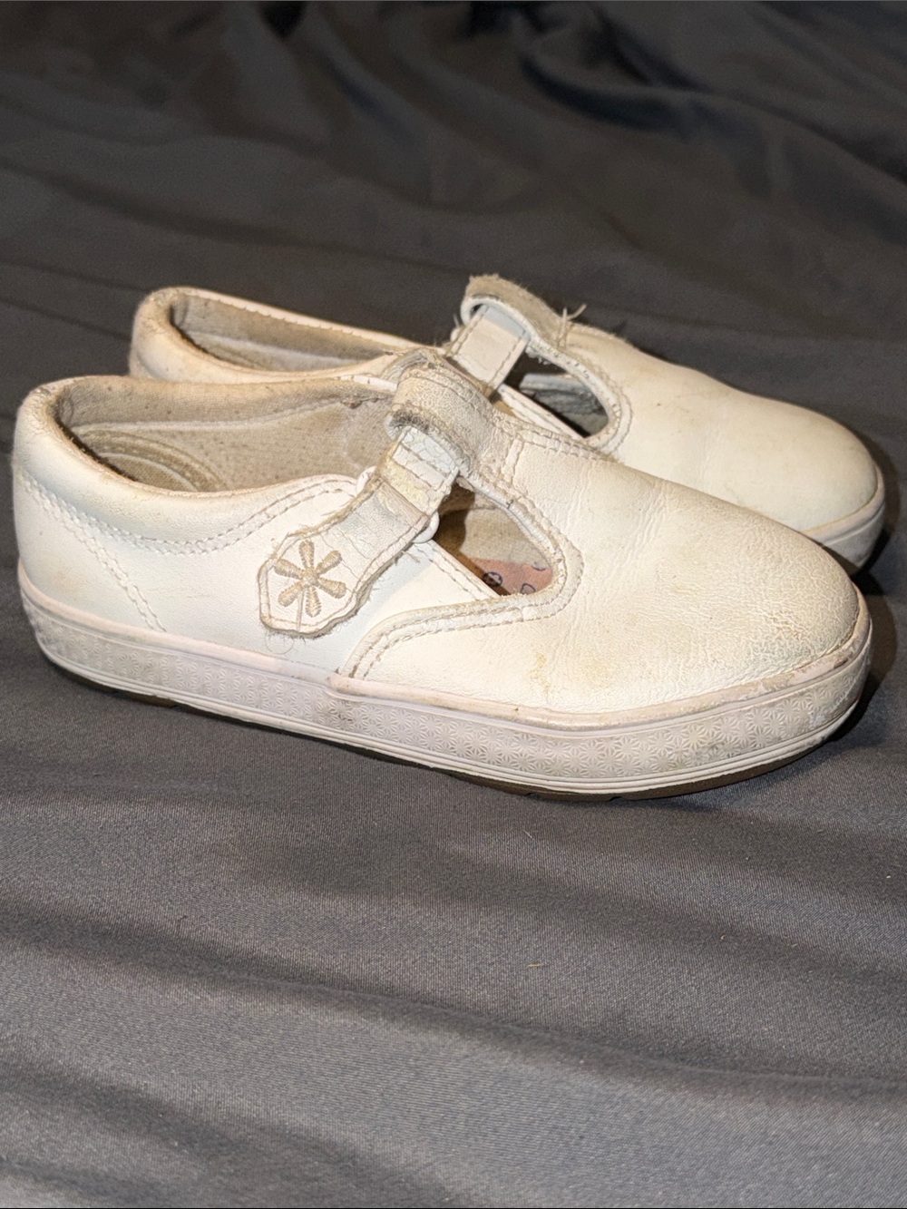 Buster Brown White Girls T-Strap Dress Shoes with Floral Stitch